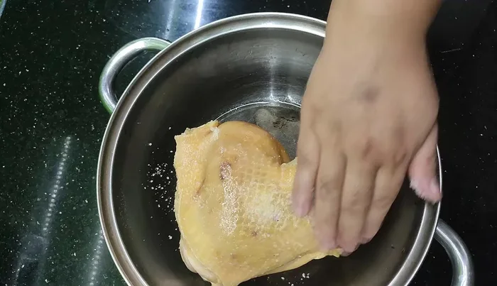 Add salt to the skin for extra texture. Add spices to the meat as desired.
