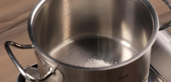 Mix agar powder, rice flour, and sugar until evenly combined. This prevents clumping when adding soy milk.