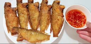 Crispy Fried Parrot Fish: No Oil Splatter, No Stick!
